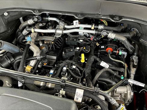 Used 2023 Ford Explorer XLT image 35