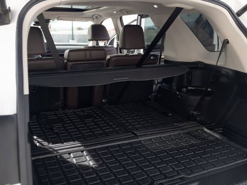 Used 2024 Honda Pilot Elite image 18