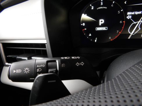 New 2026 Mitsubishi Outlander SEL image 36