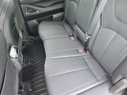 Certified 2027 INFINITI QX60 Luxe w/ Cargo Package FWD image 12