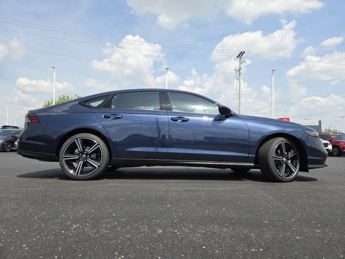 New 2026 Honda Accord SE image 18