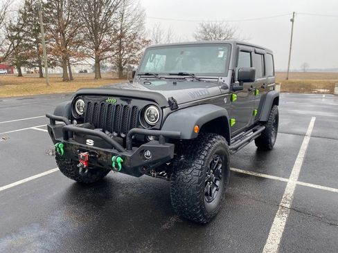 Used 2017 Jeep Wrangler Unlimited Sport image 3
