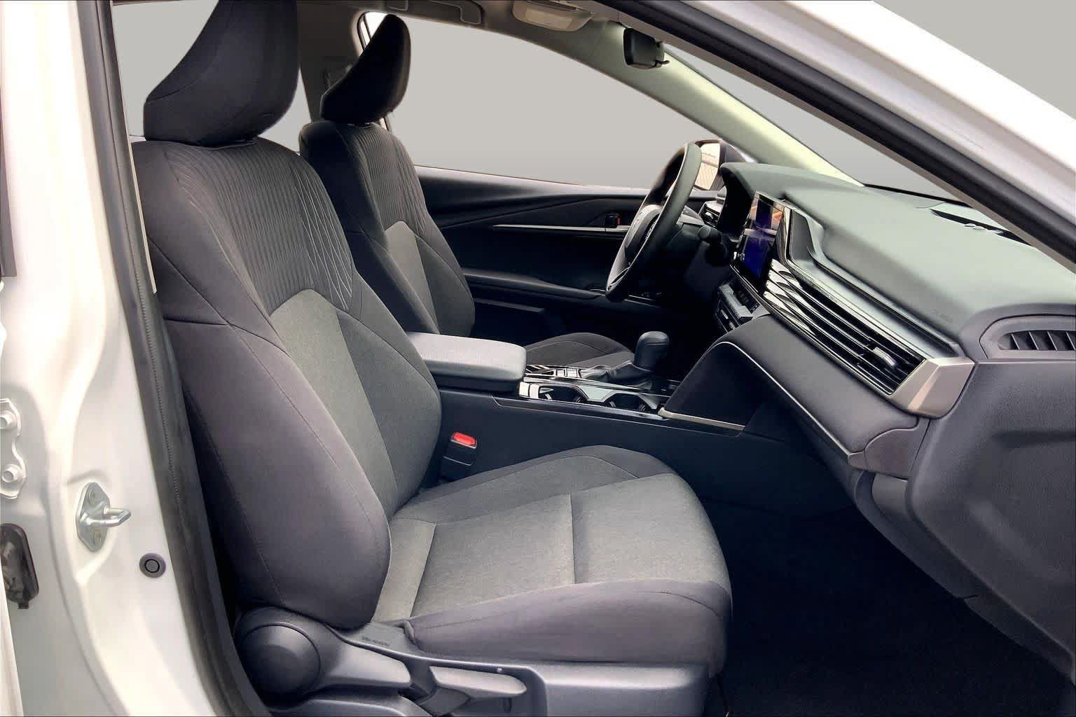Certified 2025 Toyota Camry LE FWD image 9