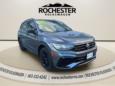 Used 2022 Volkswagen Tiguan SE R-Line image 14