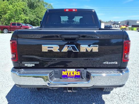 Used 2026 RAM 2500 Big Horn AWD/4WD image 9