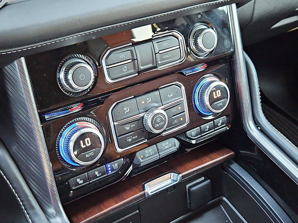 Used 2023 GMC Yukon Denali Ultimate AWD/4WD image 19