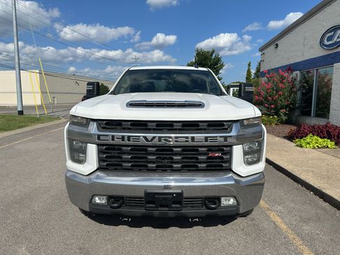 Used 2022 Chevrolet Silverado 2500 LT w/ Convenience Package AWD/4WD image 9