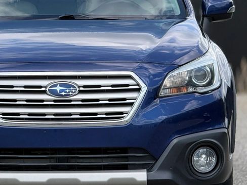 Used 2015 Subaru Outback 3.6R Limited AWD/4WD image 12