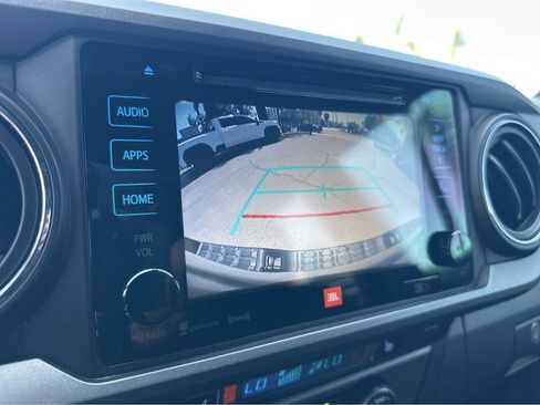 Used 2019 Toyota Tacoma TRD Pro AWD/4WD image 6