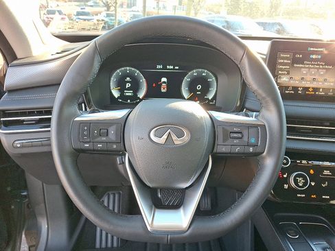 Certified 2025 INFINITI QX60 Luxe image 21