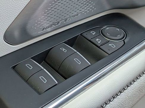 Used 2024 GMC Acadia Denali w/ Super Cruise Package AWD/4WD image 23