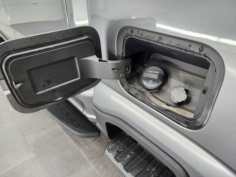 Used 2024 Ford F250 XLT w/ Tremor Off-Road Package image 33