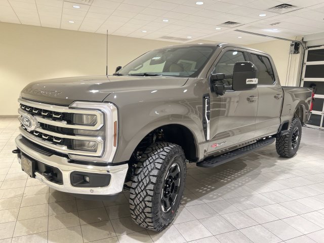 New 2027 Ford F350 Lariat w/ Tremor Off-Road Package AWD/4WD image 1