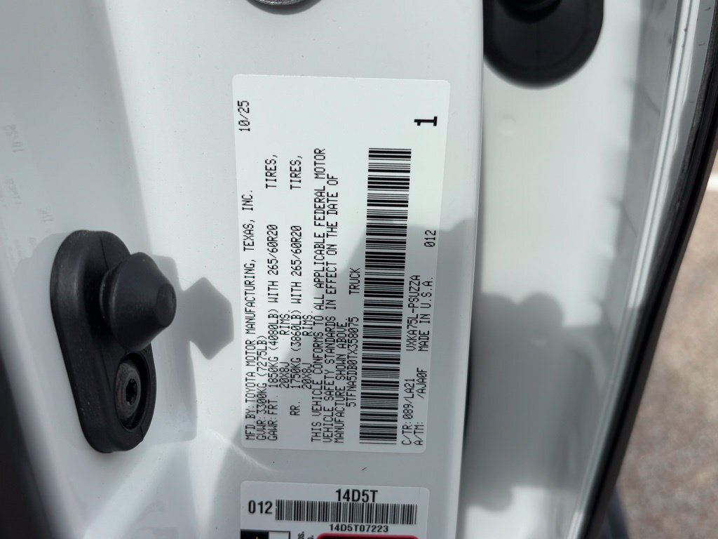Used 2026 Toyota Tundra Platinum AWD/4WD image 30