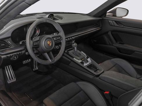 Used 2022 Porsche 911 GT3 RWD image 23