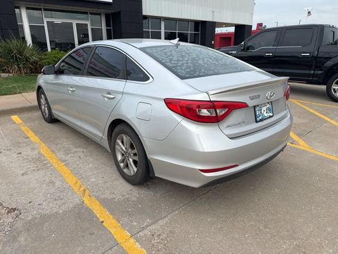 Used 2015 Hyundai Sonata SE FWD image 6