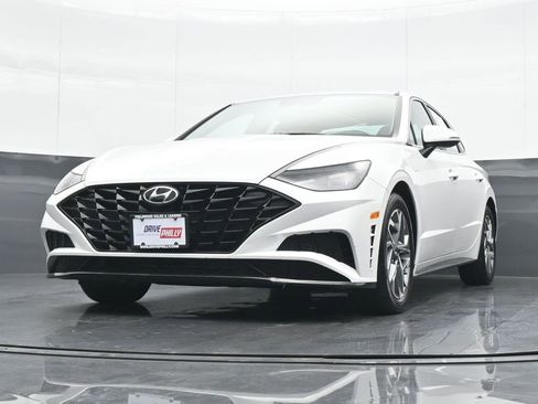 Used 2023 Hyundai Sonata SEL w/ Cargo Package image 17