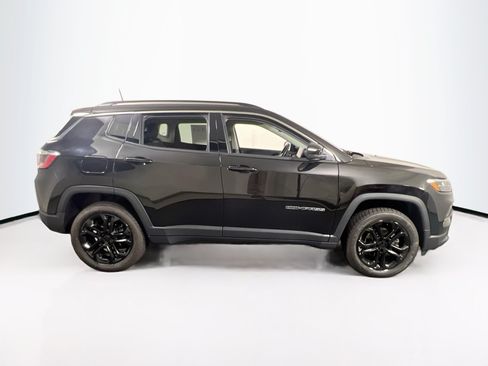 Used 2022 Jeep Compass Limited AWD/4WD image 4