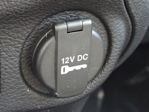 Used 2016 Jeep Wrangler Unlimited Rubicon AWD/4WD image 10