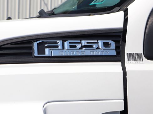 Used 2023 Ford F650 2WD Regular Cab Super Duty image 19