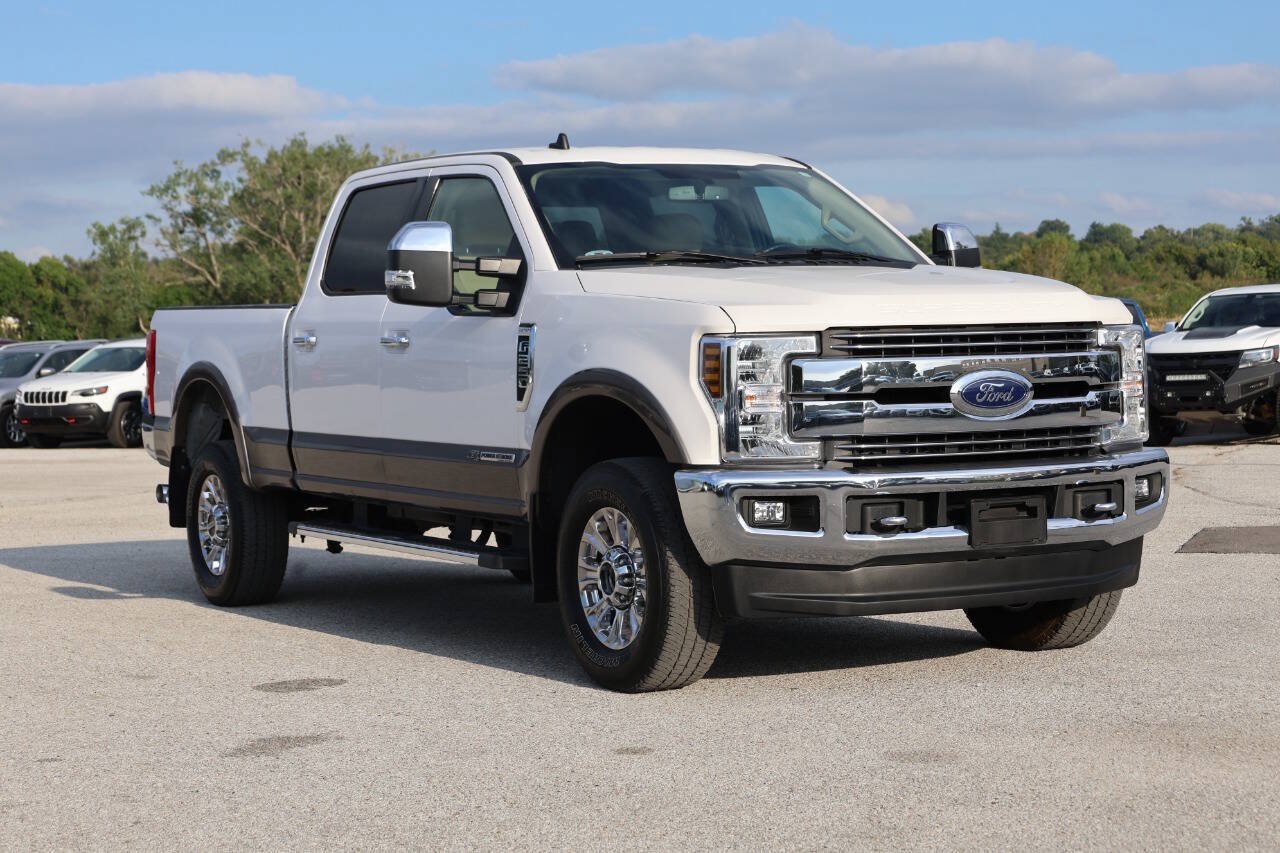 Used 2019 Ford F250 Lariat w/ Chrome Package AWD/4WD image 4