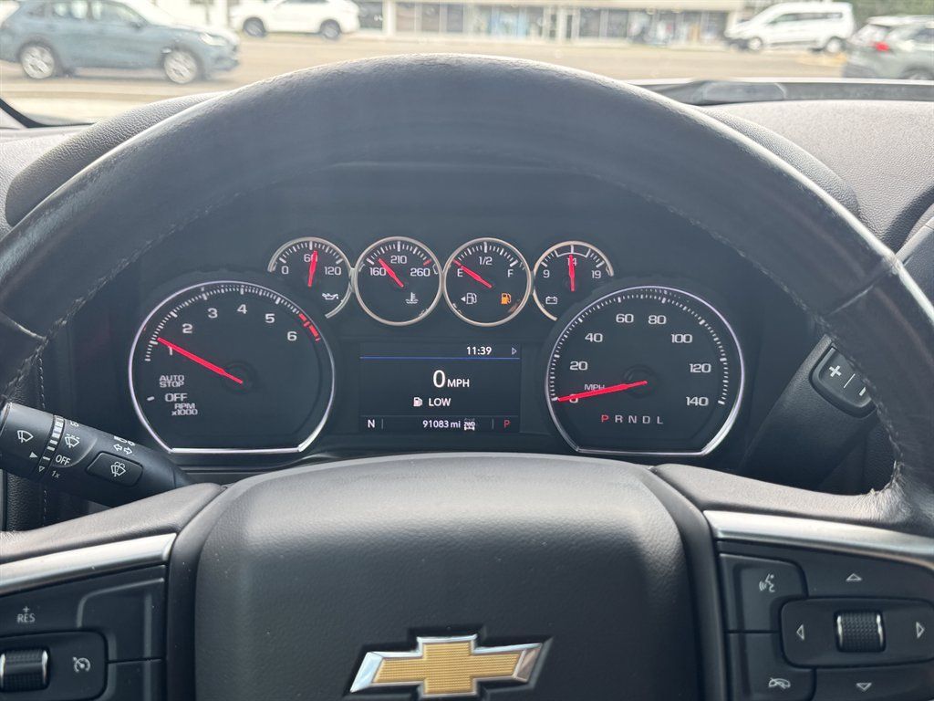 Used 2021 Chevrolet Silverado 1500 LT AWD/4WD image 7