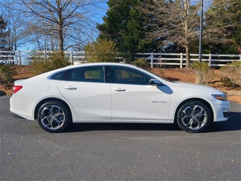 Used 2023 Chevrolet Malibu LT image 3