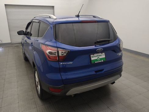 Used 2017 Ford Escape Titanium FWD image 6