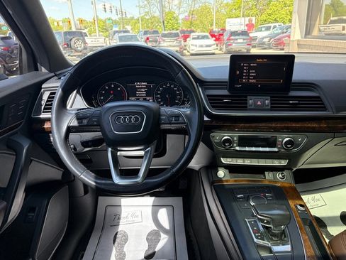 Used 2018 Audi Q5 2.0T Premium w/ Convenience Package AWD/4WD image 19