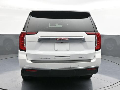 Used 2024 GMC Yukon XL SLT image 7