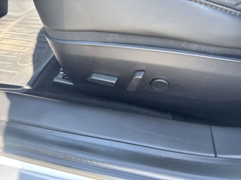 Used 2020 Tesla Model 3 Standard Range Plus image 10