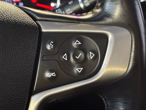 Used 2018 GMC Acadia Denali image 43