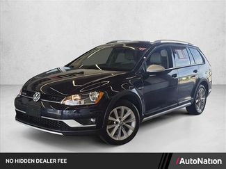 Used 2017 Volkswagen Golf Alltrack S AWD/4WD video 1