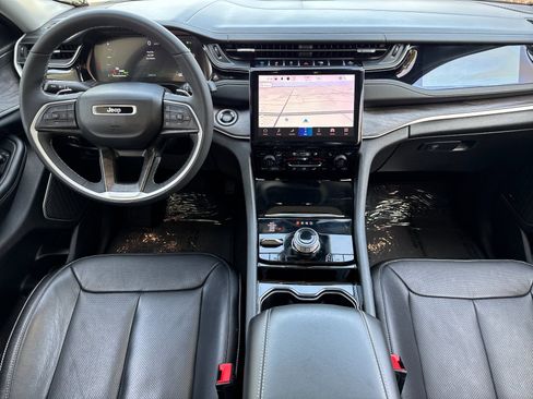 Used 2022 Jeep Grand Cherokee Limited 4xe w/ Luxury Tech Group II image 13