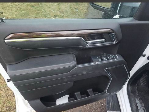 Used 2023 Chevrolet Silverado 1500 RST image 11