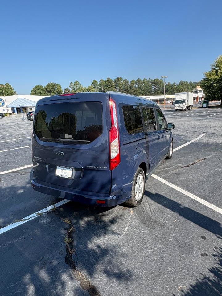 Used 2017 Ford Transit Connect Titanium FWD image 5