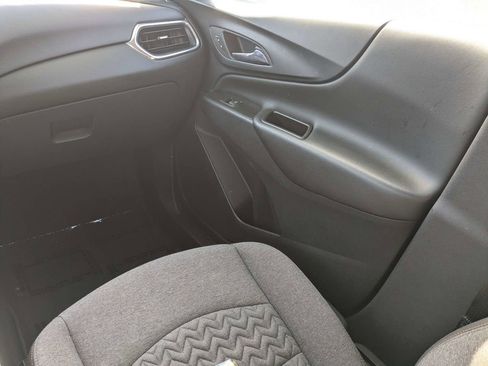 Used 2023 Chevrolet Equinox LT image 17
