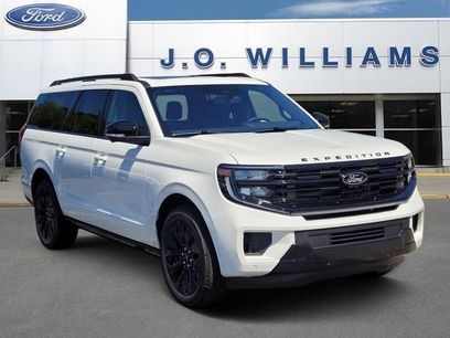 New 2025 Ford Expedition Max Platinum w/ Stealth Appearance Package