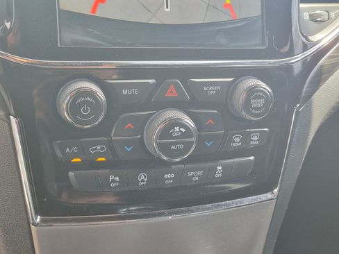 Used 2019 Jeep Grand Cherokee Altitude AWD/4WD image 25