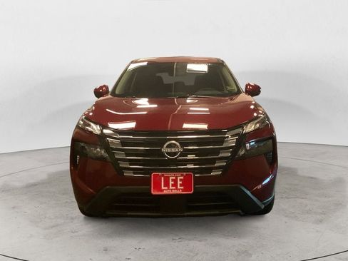 New 2026 Nissan Rogue SV image 8