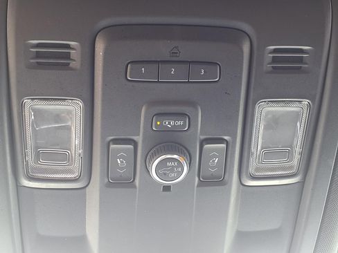 Used 2023 Chevrolet Tahoe LT w/ Luxury Package image 8