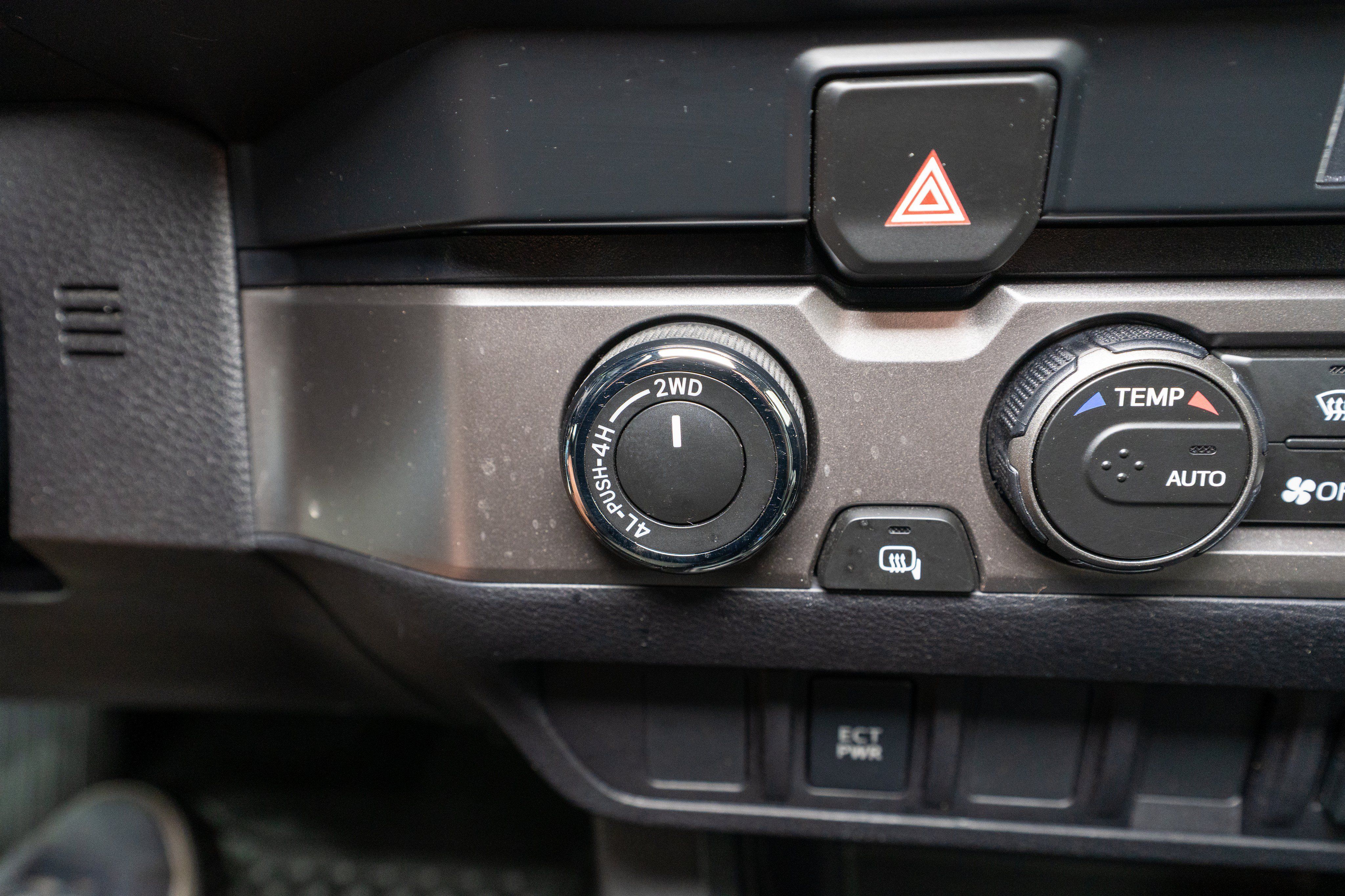 Used 2023 Toyota Tacoma SR AWD/4WD image 22