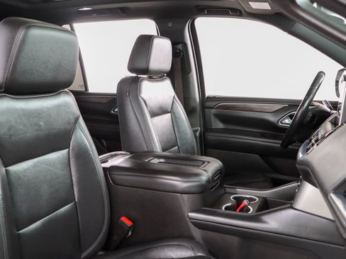 Used 2021 Chevrolet Tahoe LT w/ LT Signature Package RWD image 31