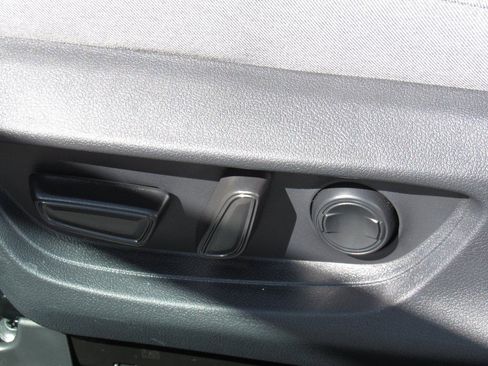 New 2025 Toyota Camry LE w/ Convenience Package image 13