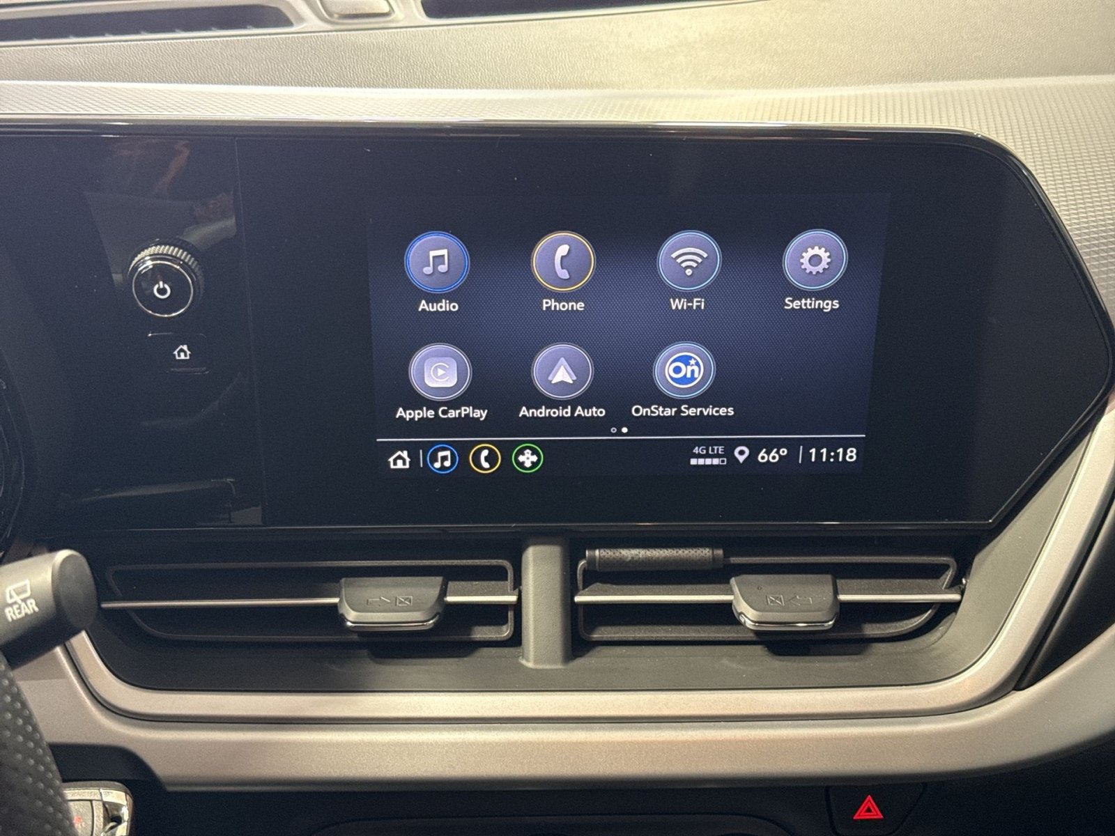 Used 2025 Chevrolet Trax RS w/ Driver Confidence Package FWD image 21