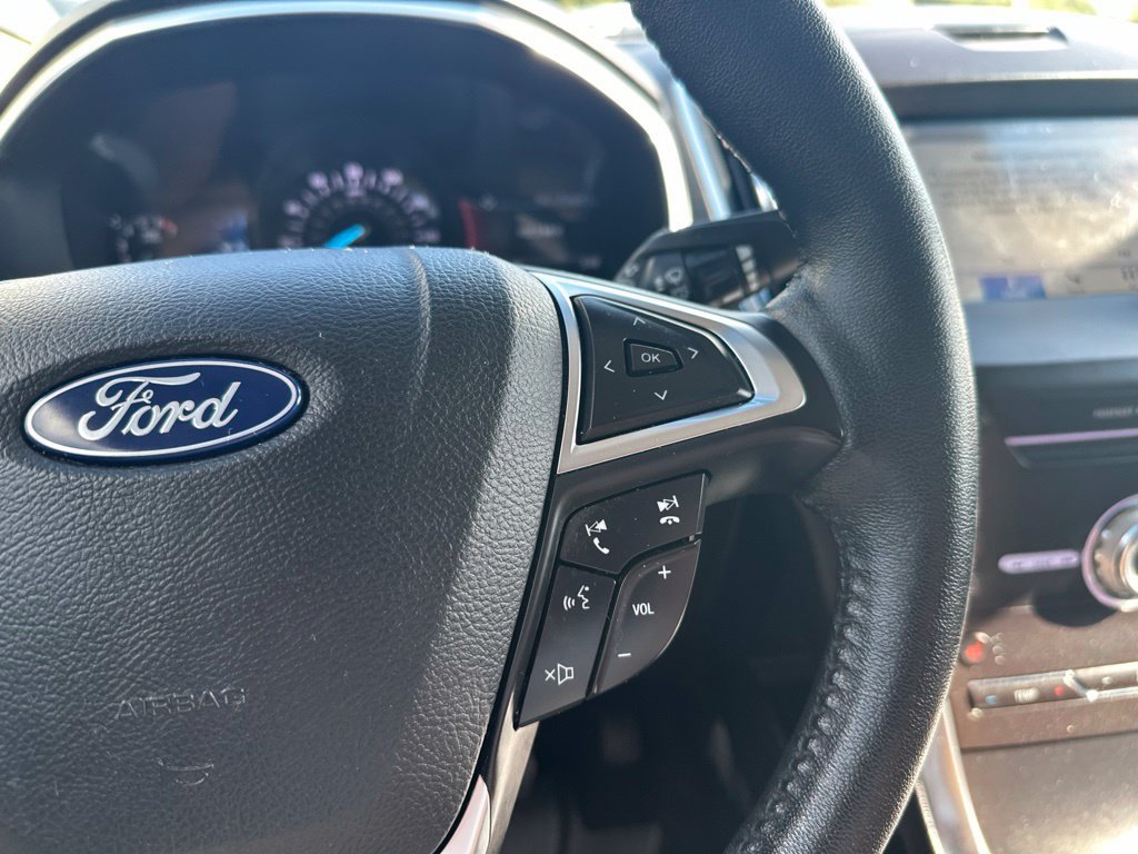 Used 2019 Ford Edge Titanium FWD image 20