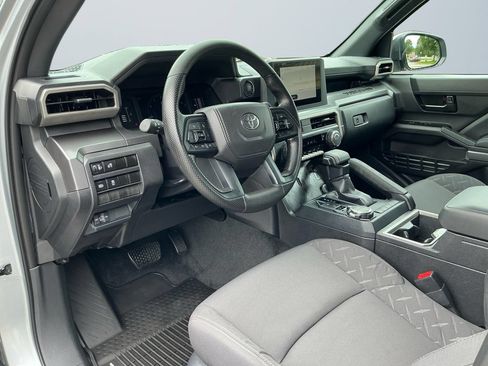 Certified 2026 Toyota Tacoma SR5 AWD/4WD image 12