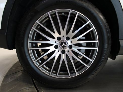 Used 2023 Mercedes-Benz GLC 300 4MATIC w/ Pinnacle Trim Package image 36