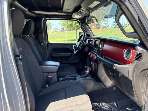 Used 2021 Jeep Wrangler Unlimited Rubicon AWD/4WD image 23