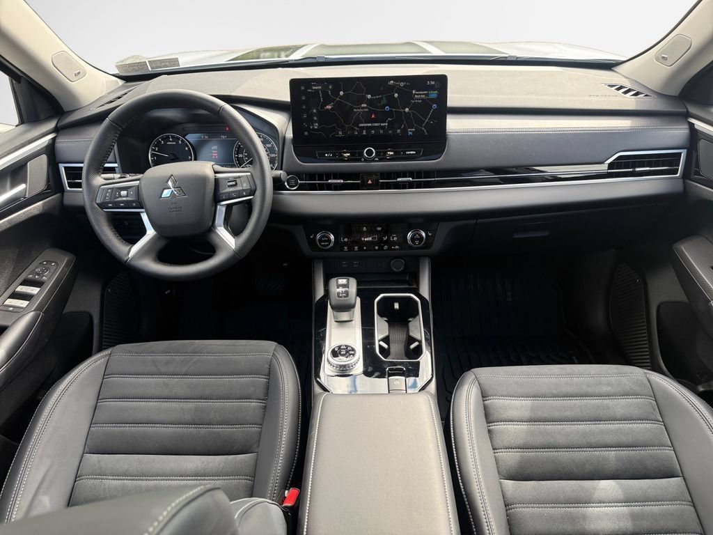 Used 2026 Mitsubishi Outlander AWD image 22
